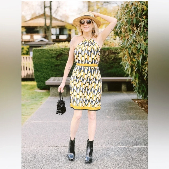 Milly Chain Link Halter Navy & Yellow Women’s Size 4 sheath dress backless  sexy - Picture 1 of 16